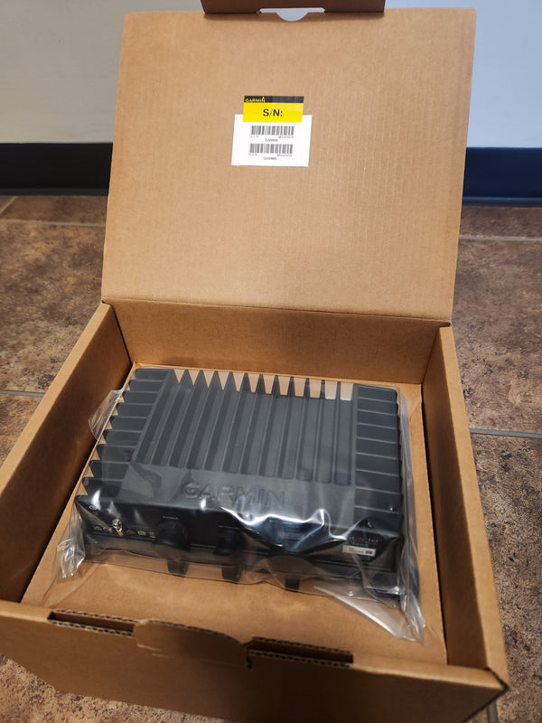 Garmin LiveScope LVS34 complete system