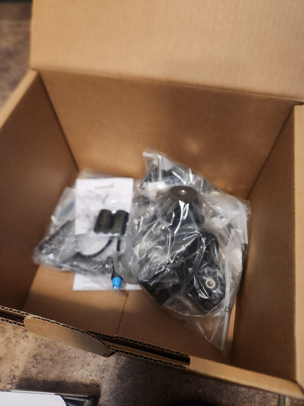 Garmin LiveScope LVS34 complete system